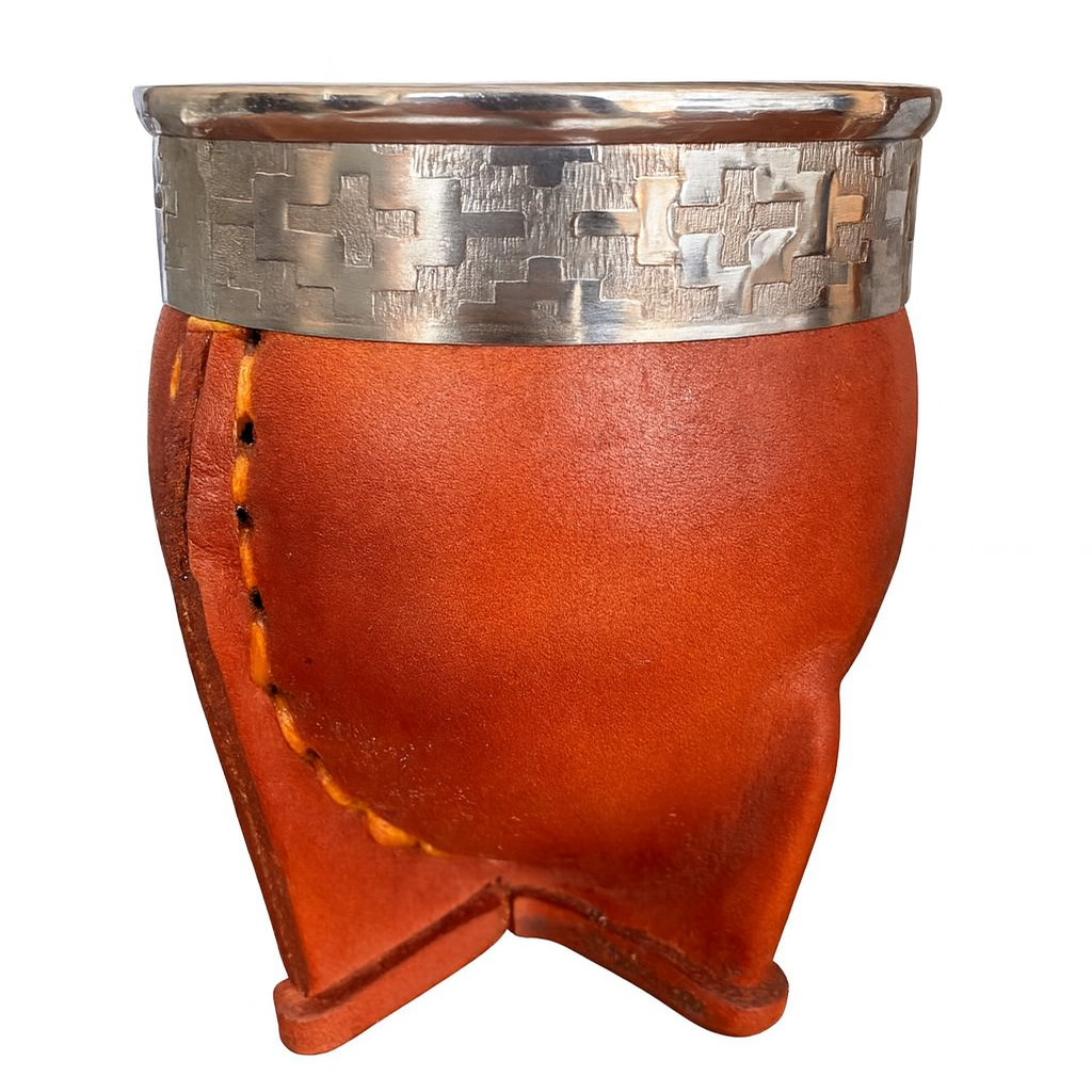 Mate Becher in Braun mit Edelstahl